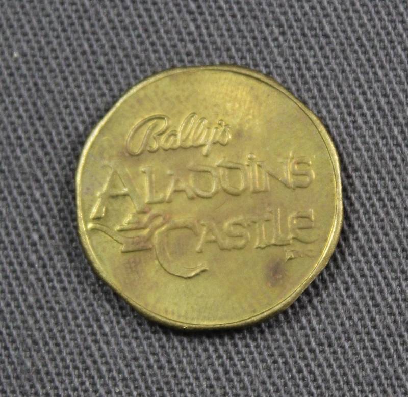 lot 4158 image: Ballys Aladdins Castle Token
