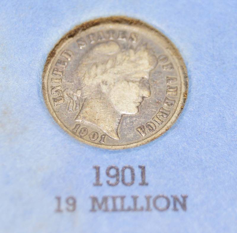 lot 9897 image: Whitman Coin Folder- Barber, Liberty Head or Morgan Dime, 1892-1916. 28 Coins