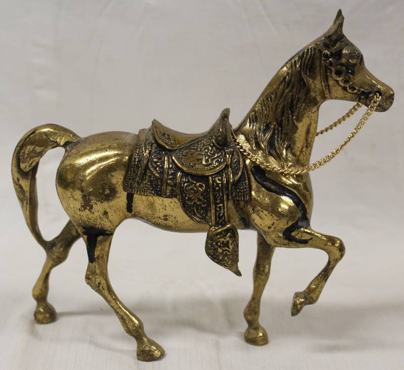 lot 6065 image: Metal Horse Figurine - WOW