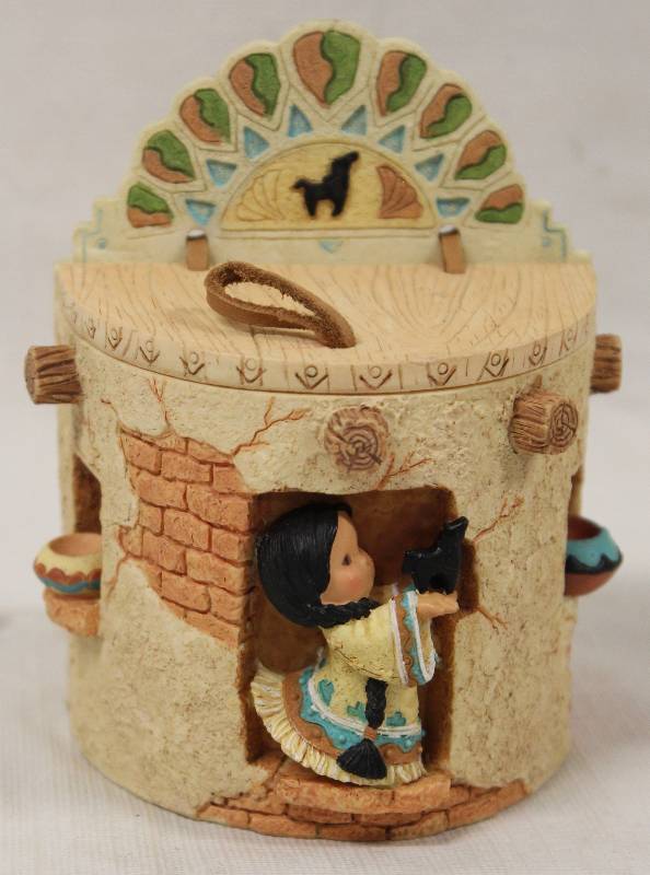 lot 6076 image: ENESCO - Friends of the Feather 1996 by KAREN HAHN - NICE Hanging Trinket Box