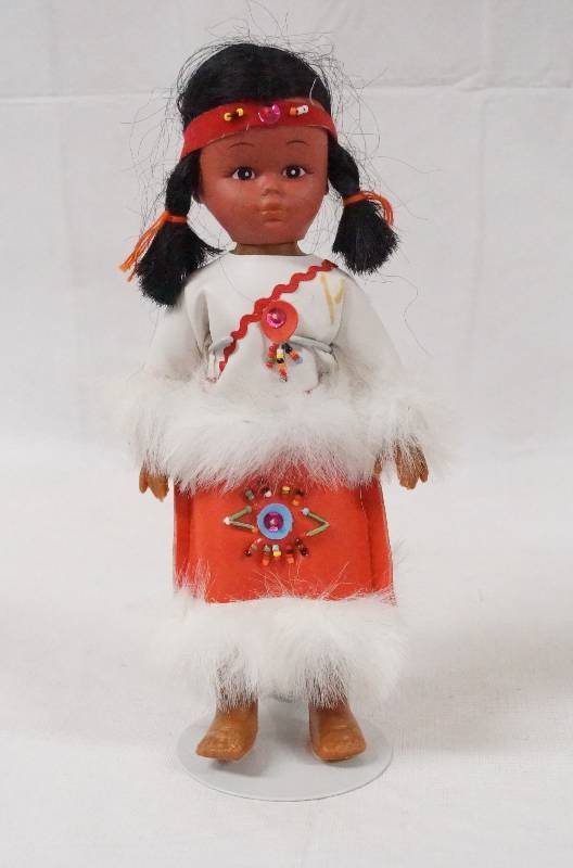 lot 6086 image: Native American Indian Doll - w Stand