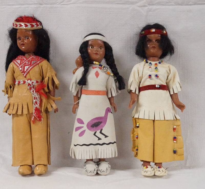 lot 6096 image: Lot of 3 - Native American Indian Dolls