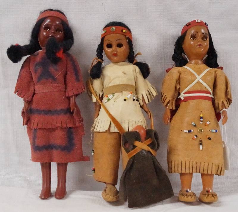 lot 6099 image: Lot of 3 - Native American Indian Dolls