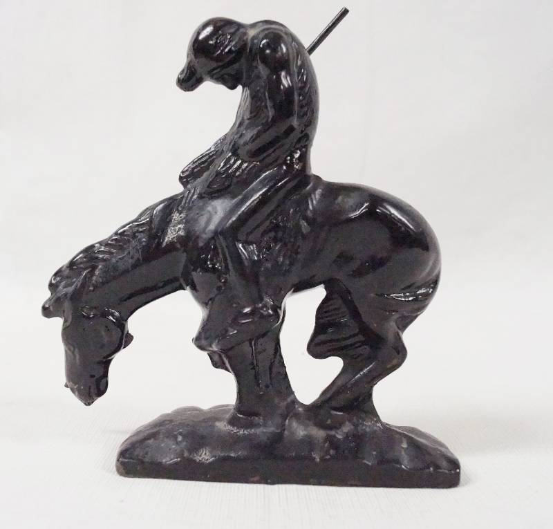 lot 6129 image: Native American Figurine Depicting the Trail of Tears - Nice Piece