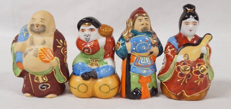 lot 6141 image: Set of 4 Vintage Chinese Figurines - Moriage - w markings on bottom - WOW