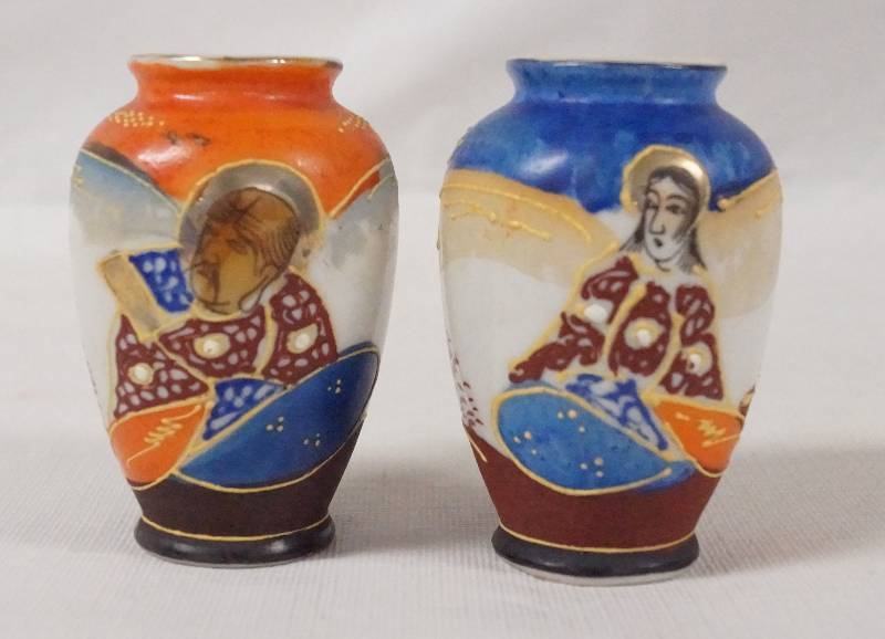 Lot Of 2 Small Japanese Moriage Vases Japan K Ishihara