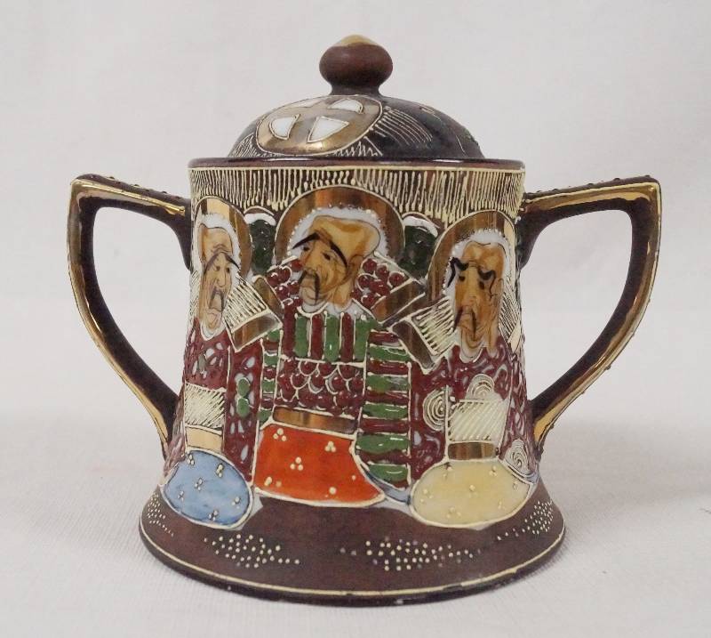 lot 6177 image: Moriage Japan Porcelain Sugar Bowl with lid - Star Mark on Bottom - wow - MATCHING CREAMER ON LOT# 6176