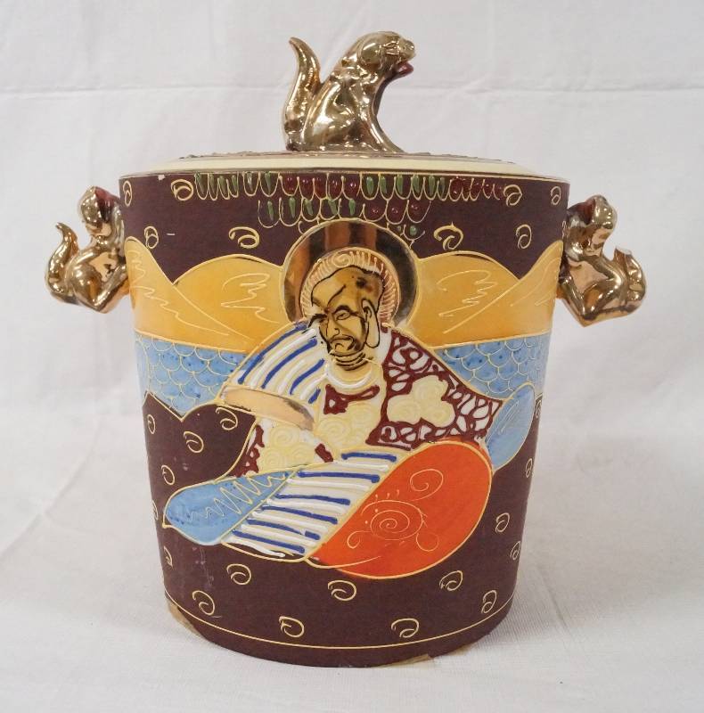 lot 6182 image: Porcelain Container w Lid Made in Japan - Moriage Gilded Style Geisha - pretty