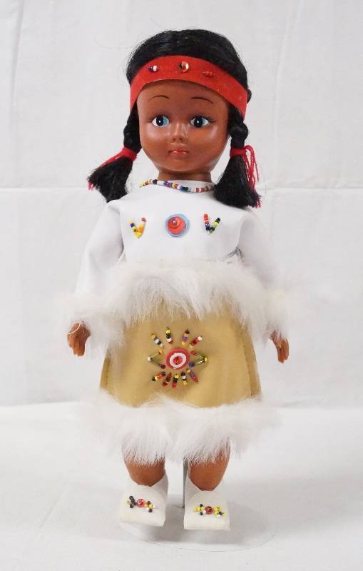 lot 6212 image: Native American Indian Doll- High Quality- Very Pretty- Stand Included