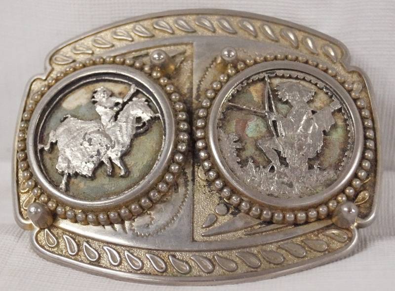 lot 6234 image: Native American Themed Belt Buckle- Take a Look