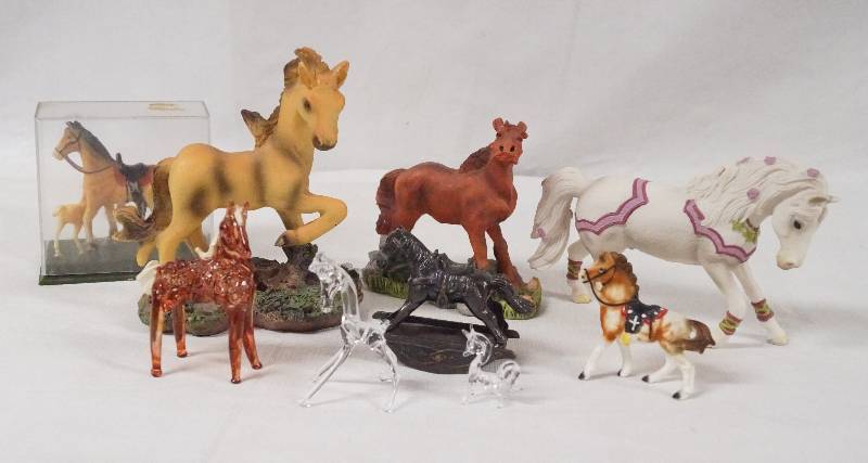 lot 6248 image: Lot of Small Horse Figurines- Some Glass, Ceramic- Very Cute
