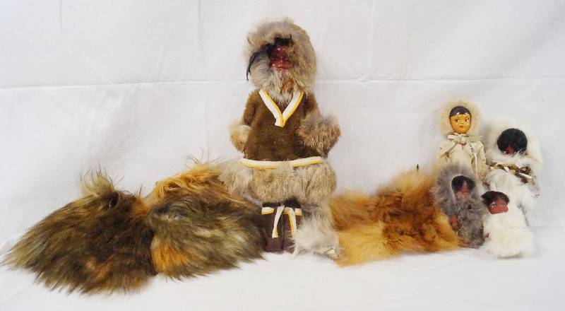 lot 6266 image: Lot of Eskimo Dolls and a few pieces of fur