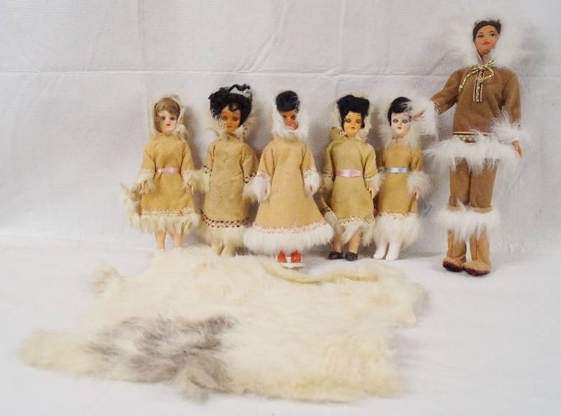lot 6277 image: Lot of Native American Indian Dolls and a Faux Fur Rug for them