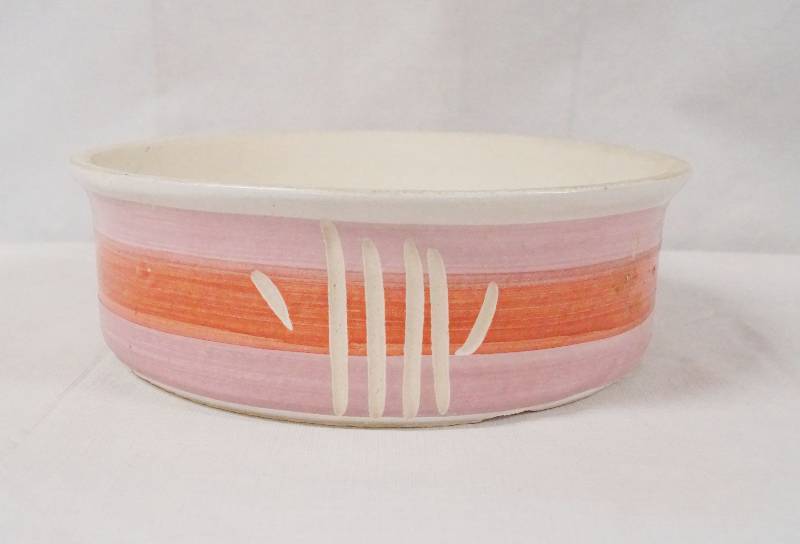 lot 6303 image: Southwestern Style Pottery Bowl - 9 across - By Lees Pottery, Paramount, CA, US - Nice