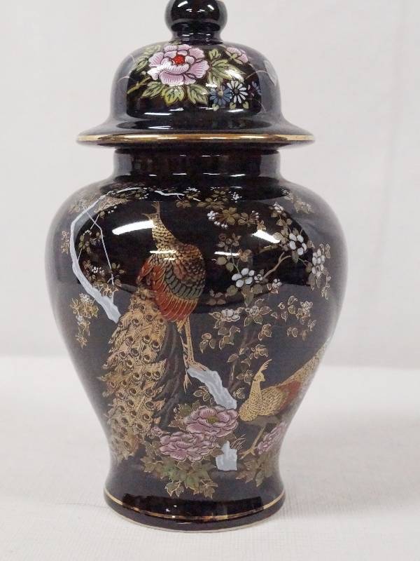 lot 6320 image: Vintage O M C Japan Ginger Jar Black Ceramic Peacock Gold Accents - Pretty
