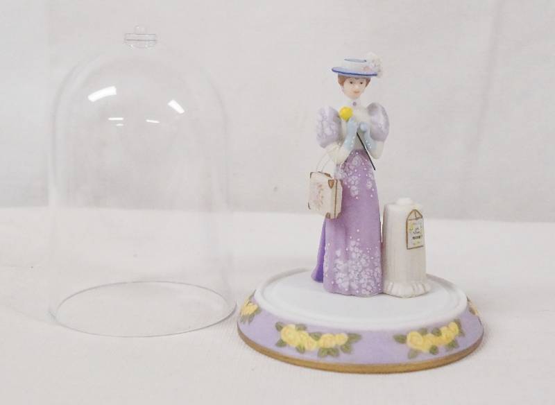 lot 6344 image: AVON Collectibles - Mrs. P.F.E Albee ROSE - Figurine - In a glass domestand case - 2001 - Small and Sweet Excellent Condition