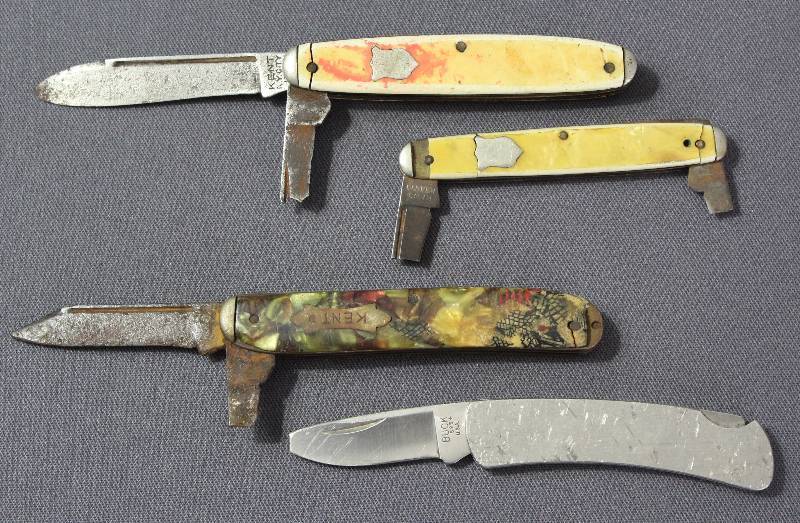 lot 9126 image: Lot of 4 - Vintage Kent and Buck Folding Pocket Knives. Made in USA.