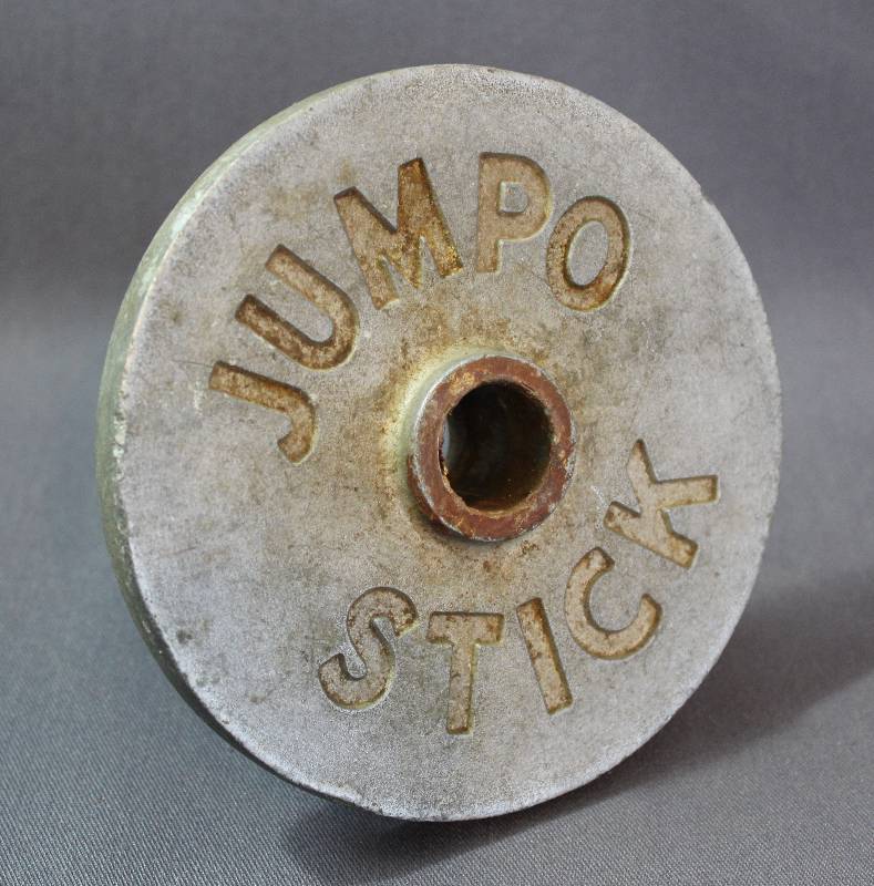 lot 4145 image: Vintage JUMPO STICK 3-12 inch Spring only