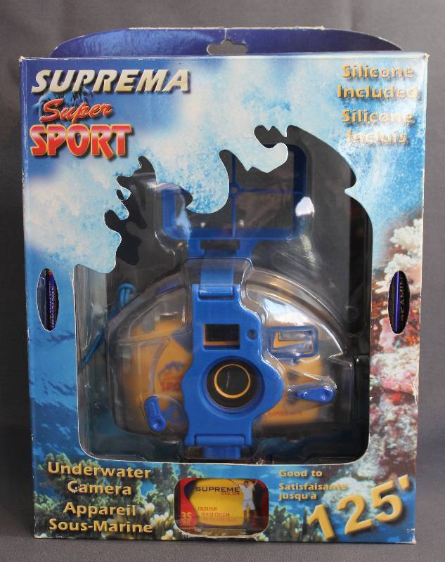 lot 9430 image: Suprema Super Sport Underwater Camera - Waterproof up to 125 Feet