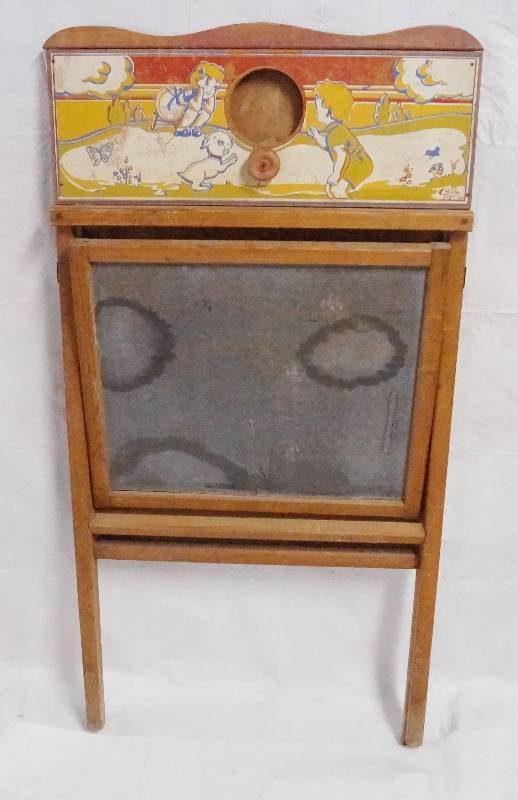 lot 4277 image: Vintage Childs Easel  Chalkboard - WOW