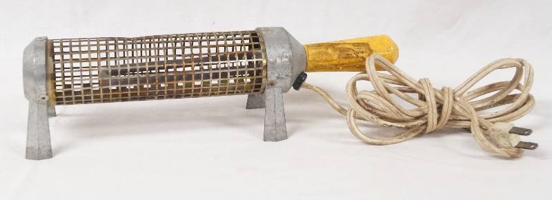 lot 4281 image: Vintage OSROWMATIC - Ice Box Defroster - WORKS - Cool find