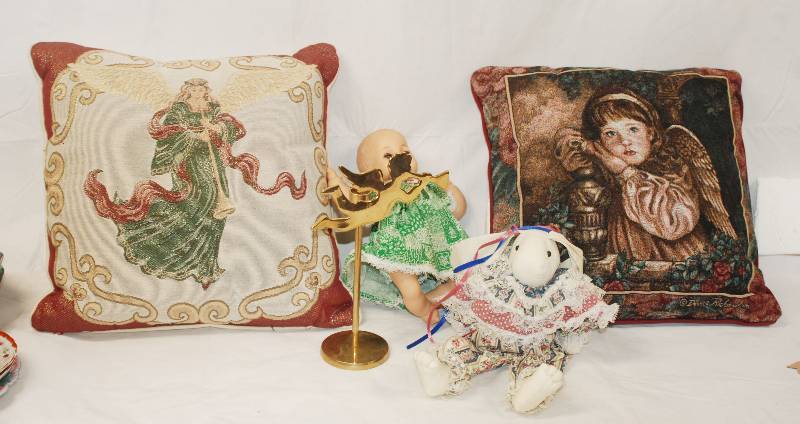 lot 4463 image: Lot of Pretty Angel Pillows, Candle Holder and a Baby Doll - Pretty