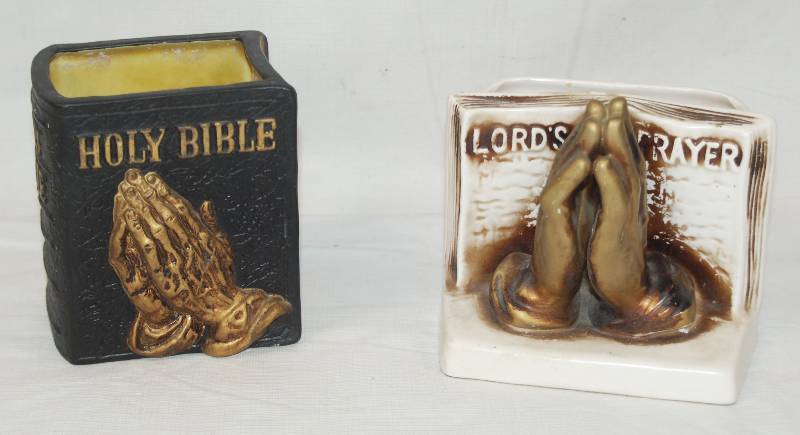 lot 4467 image: Vintage Ceramic Vases - HOLY BIBLE E-0329 & LORDS PRAYER E-9439