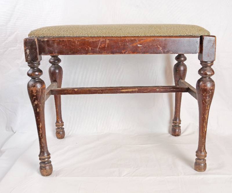 Small Wooden Bench Combined Estate Sale And More 2004 Chevy 4x4
