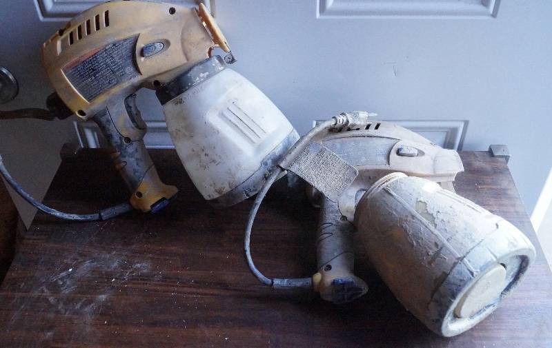 lot 6384 image: 2 Wagner Paint Sprayers