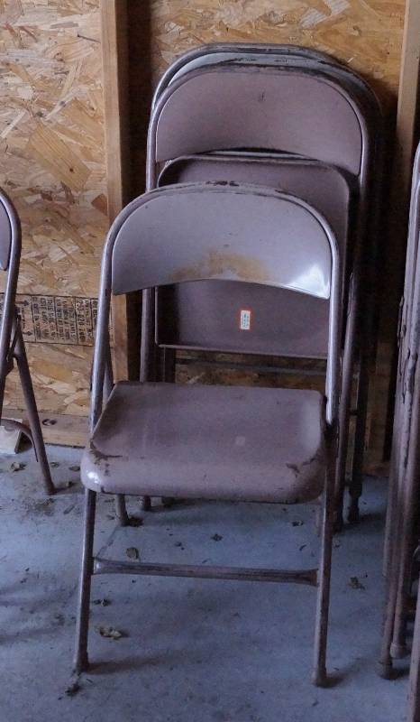 lot 6393 image: Lot of 4 Commercial Metal Folding Chairs - Great for Parties or Cook Outs