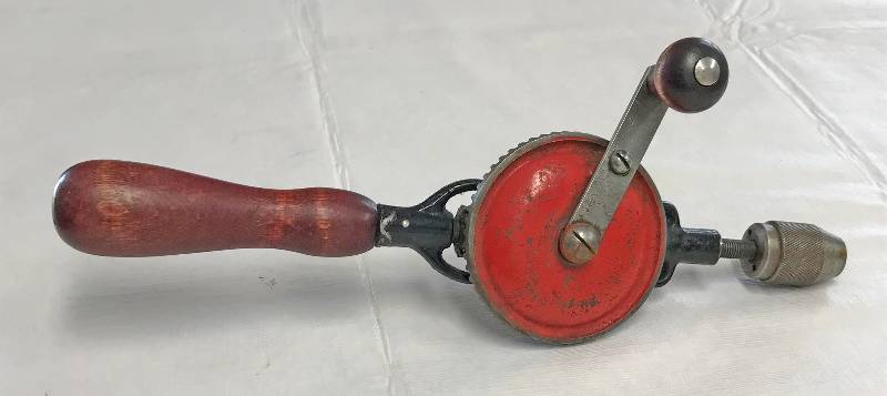 lot 6410 image: Vintage Hand Drill - MILLERS FALLS TOOLS - No 77 - Made in the USA
