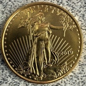 lot 54 image: American Gold Eagle $5 Coin 110 Oz pure gold