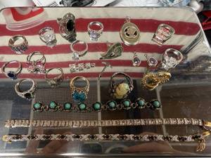 lot 120 image: Sterling silver  Mixed Jewelry Collection - Rings and Bracelets