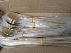 lot 75288 image: Evanda Gold Piece Service for 8, Titanium Gold Plated Stainless Steel Flatware Set, Knives Forks Spoons Cutlery Set for Wedding, Parties, Birthday, Restauroom, Dishwasher Safe