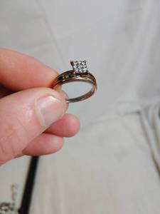 lot 13 image: Beautiful Ring Marked 10k 925 EC