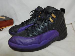 lot 355 image: AIR Jordan Retro 12 Shoes Mens SIZE 10.5