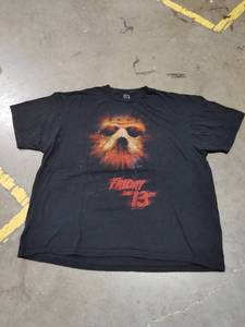 lot 358 image: Mens SIZE XXXL Friday The 13th T Shirt