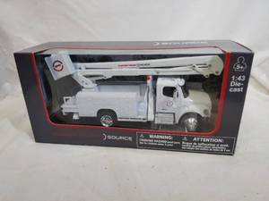lot 359 image: Custom Truck (1) Source Tc55 143 Scale Aerial Truck (1a2)