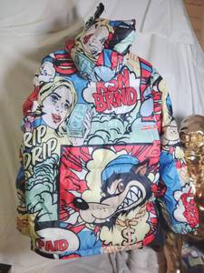 lot 500 image: Super Cool Mens SIZE Large Hooded Coat