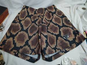 lot 509 image: Size Small RF WEAR Shorts
