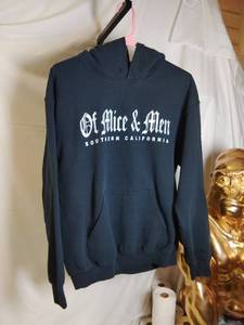 lot 532 image: Of Mice And Men Hoodie Size M