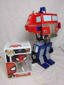 lot 546 image: Optimus Prime and Spiderman Funko Pop