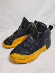 lot 548 image: AIR Jordans no laces SIZE 13C