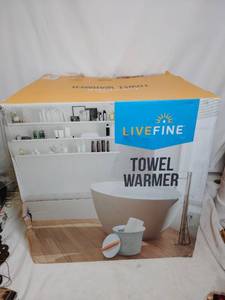 lot 572 image: Towel Warmer