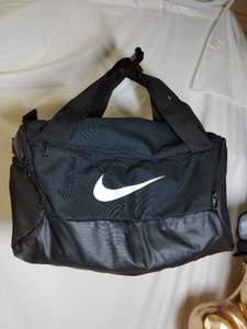 lot 576 image: NIKE Gym Bag