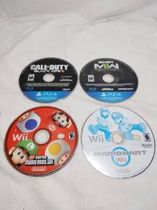 lot 593 image: Lot of Games UNTESTED