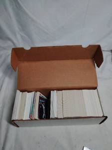 lot 68 image: Box of Baseball Cards