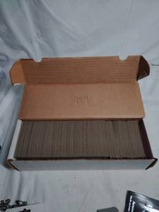 lot 69 image: Box of Baseball Cards