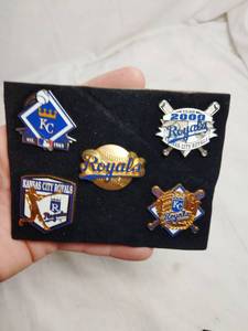lot 78 image: Awesome Kansas City Royals Pins Set