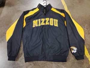 lot 93 image: Awesome Mens Size Large MIZZOU Colosseum Jacket